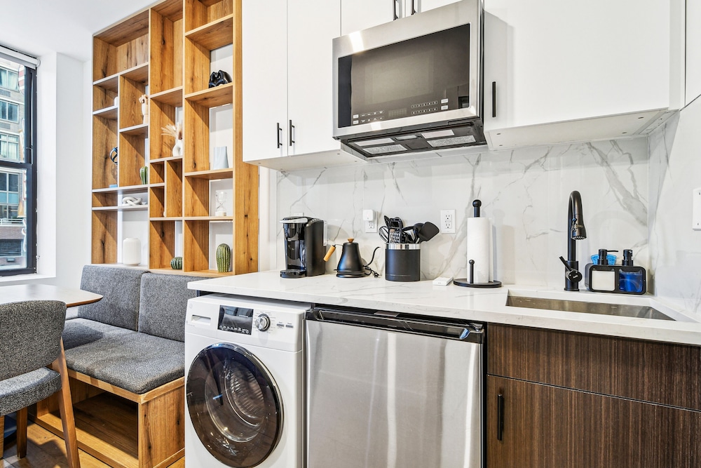 Exclusive Studio photo 2