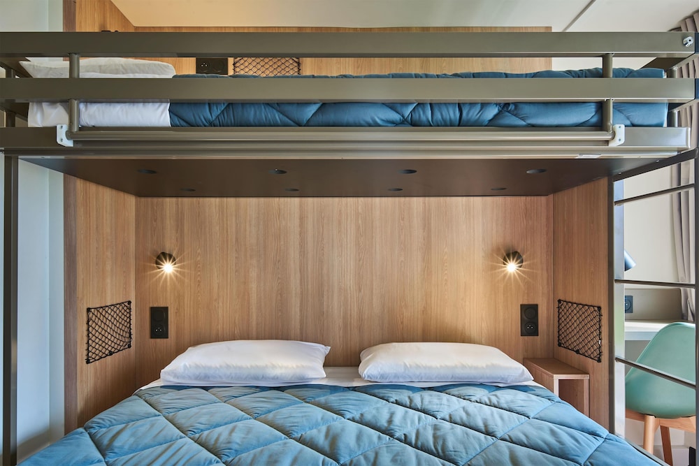 Standard Room, Multiple Beds photo 2