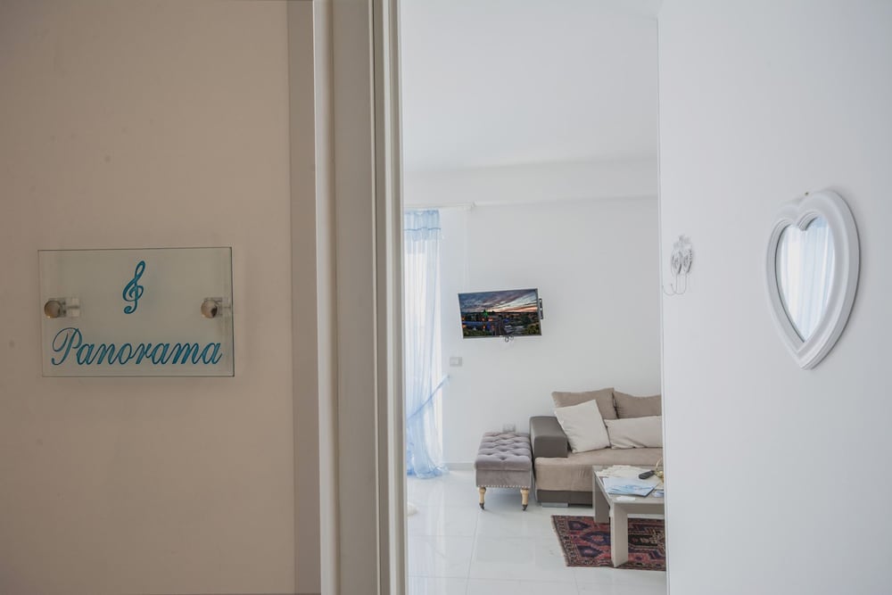 Suite photo 1