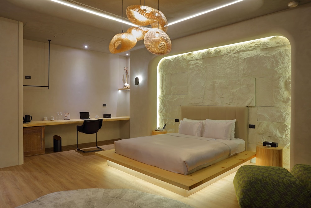 Standard Room (No Garage-check in after 22:00)