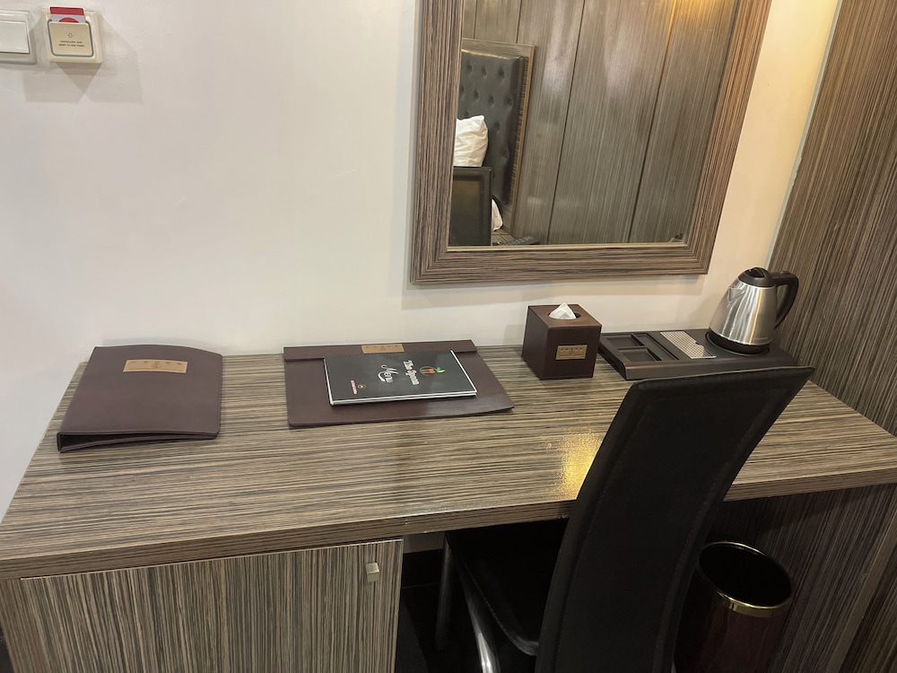 Deluxe Suite