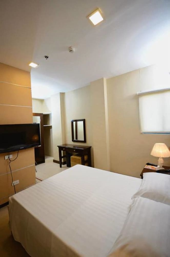 Deluxe Double or Twin Room photo 2