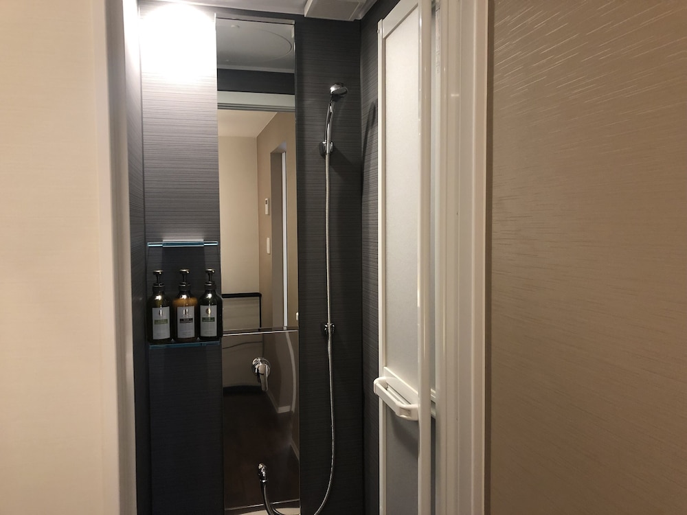 Double Room, with Private Shower - Photo 13