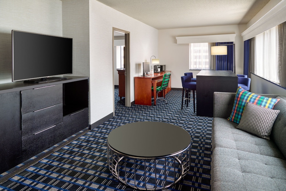 Suite, 1 Bedroom photo 1