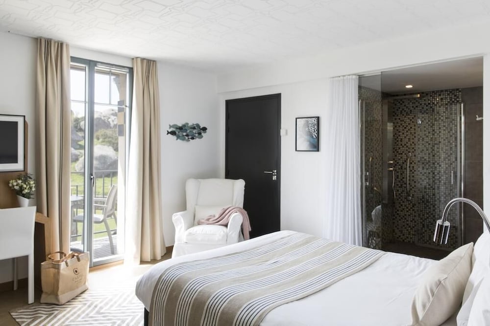 Premium Room, Corner