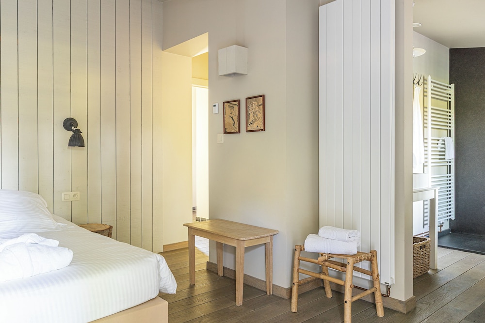 Deluxe Double or Twin Room, Garden View photo 2