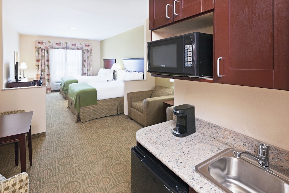 Suite, 2 Queen Beds (Wet Bar) - Photo 6