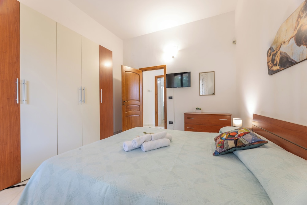 Apartment, 2 Bedrooms, Garden View photo 3