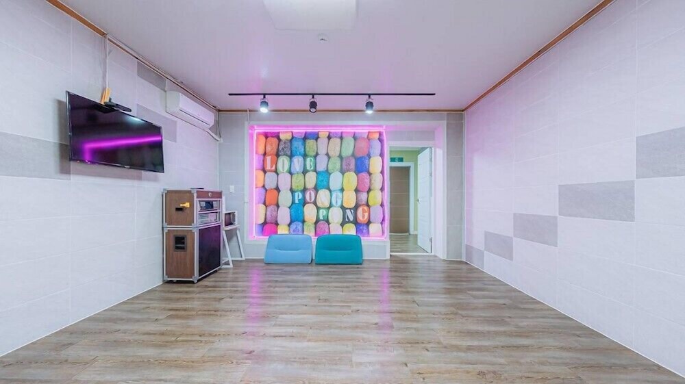 Room (sellin) - Photo 8