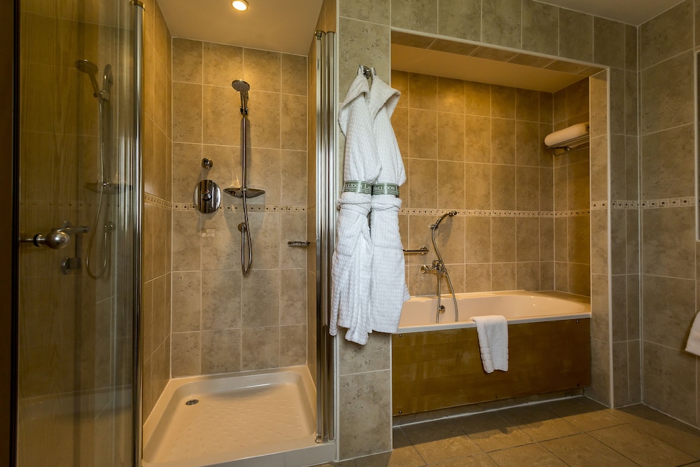 Suite - Photo 4