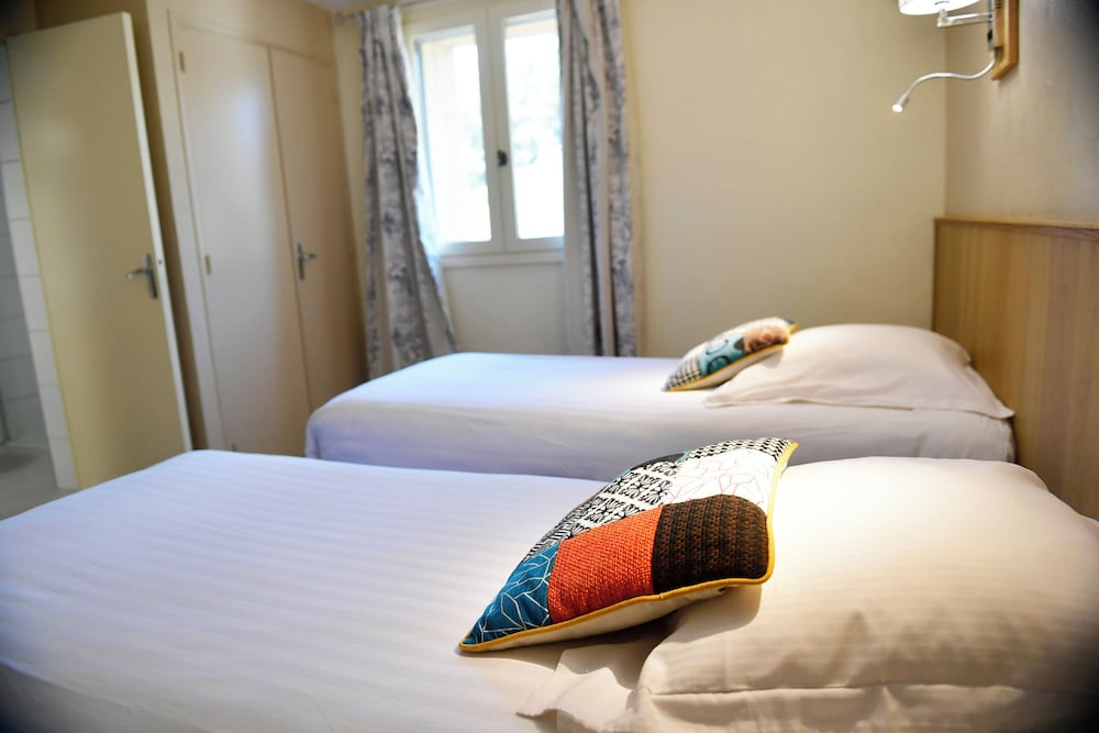 Standard Twin Room, Park View photo 1