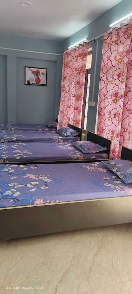 Deluxe Triple Room photo 2