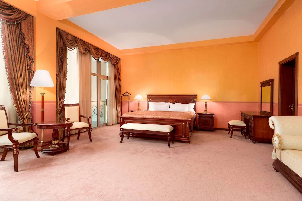 Two-Bedroom Presidential Suite