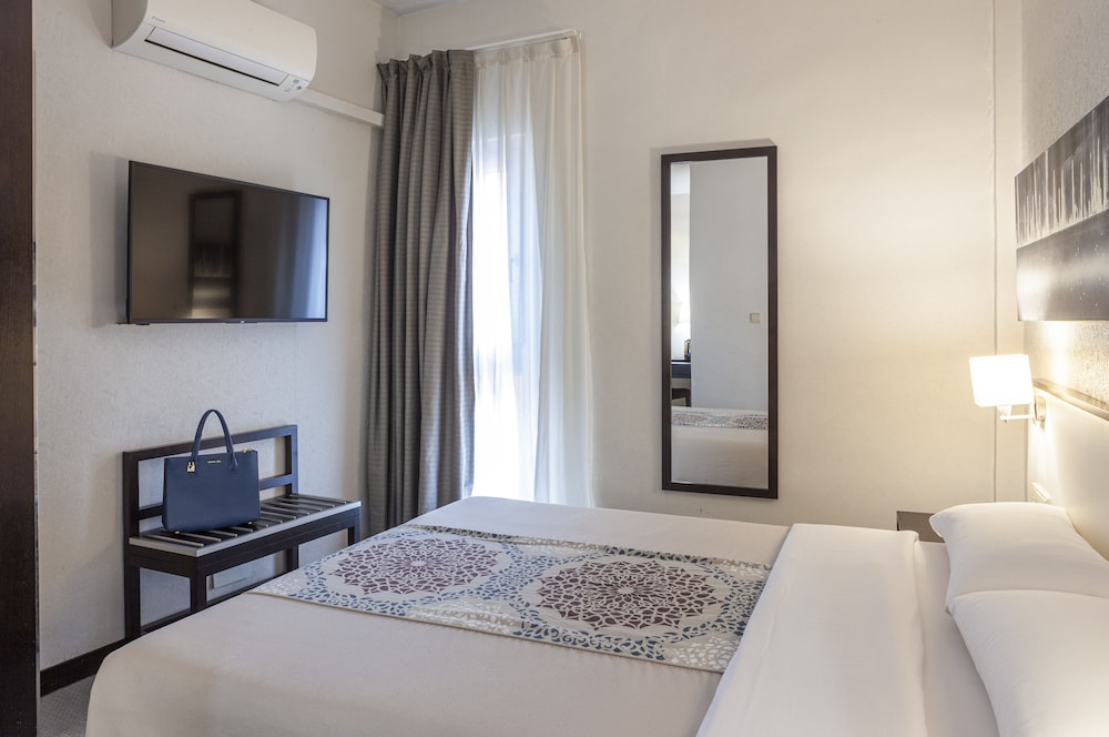 Comfort Double Room - Photo 8