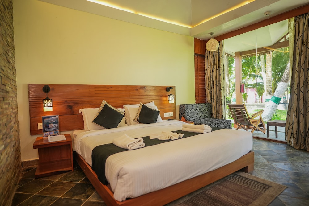 Suite, Balcony, Garden View photo 2