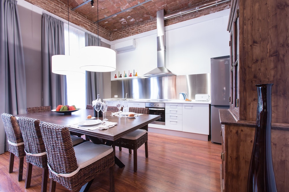 Comfort Apartament ,4 rooms (Balmes, 11) photo 3