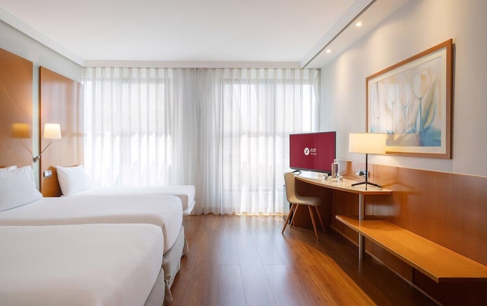 Comfort Room (with Extra Bed) thumbnail 5