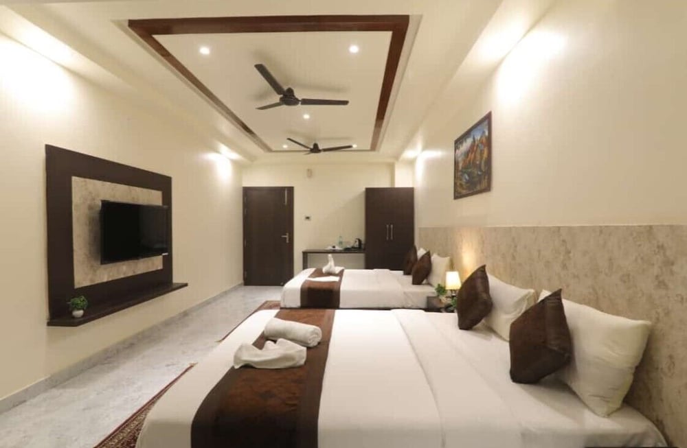 Family Room photo 1