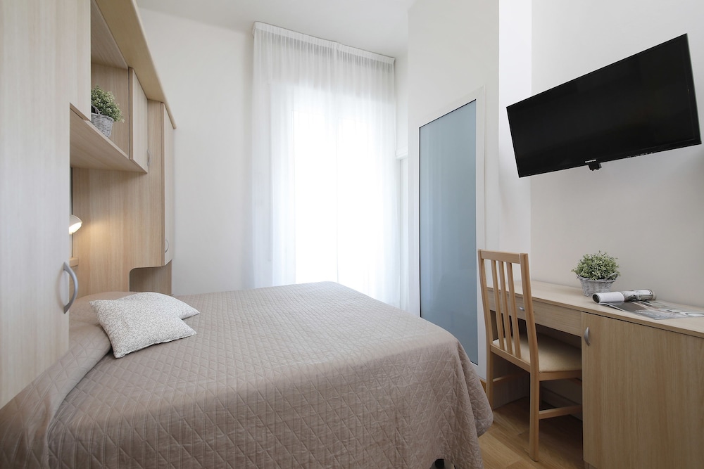 Double or Twin Room, Garden View photo 3