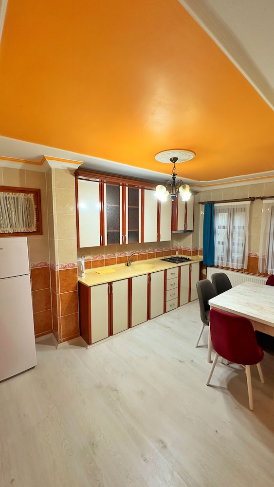 Comfort Apartment photo 2