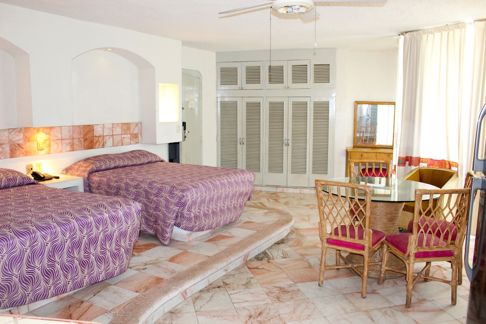Superior Room, 2 Queen Beds