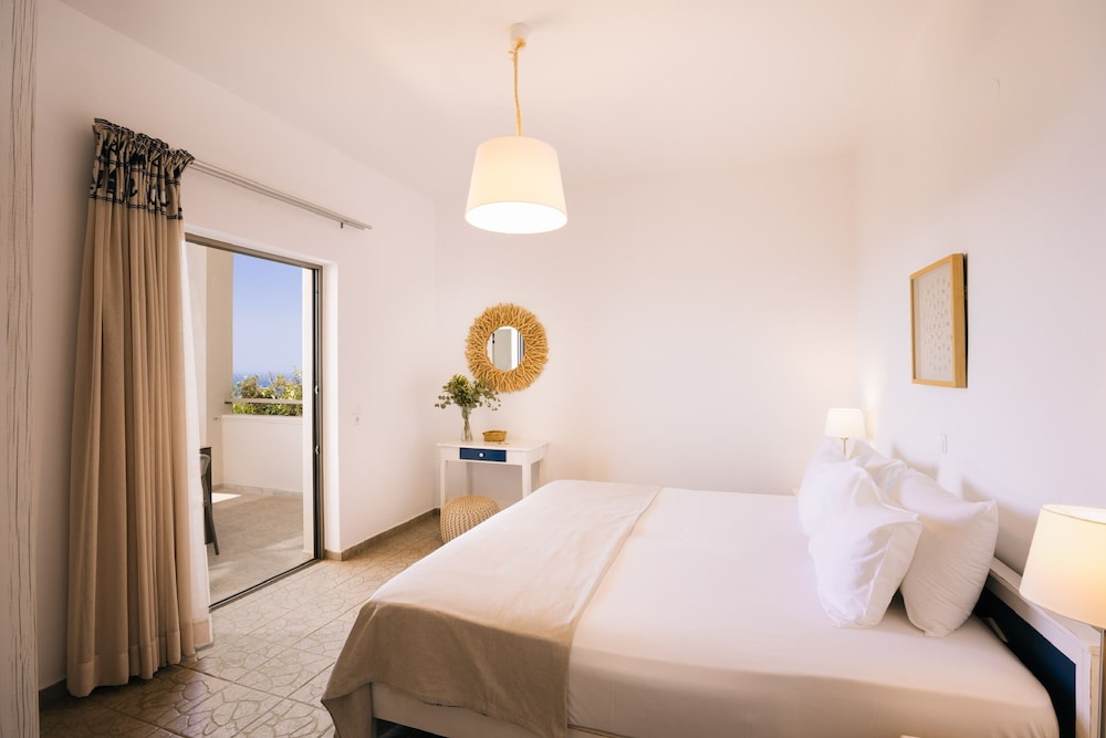 Suite, 1 Bedroom, Sea View - Photo 18