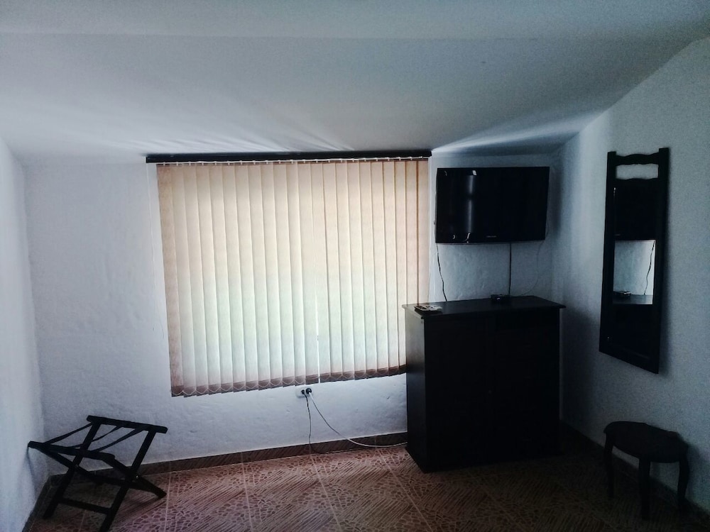 Family Quadruple Room, 1 Bedroom, Garden View photo 2