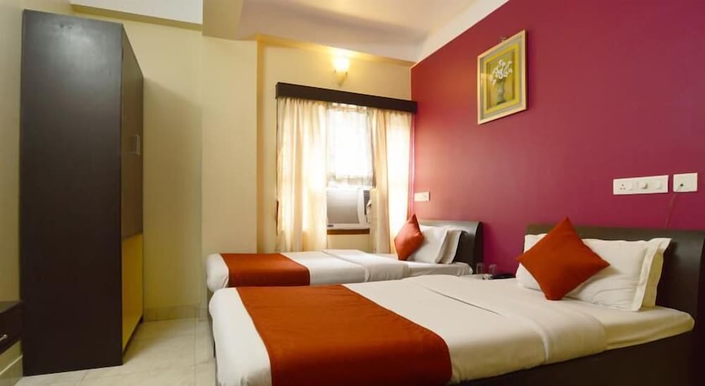 Luxury Double Room, Multiple Beds, Non Smoking, City View photo 3