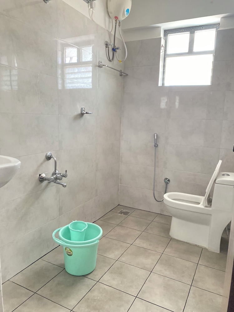 Deluxe Triple Room - Photo 9