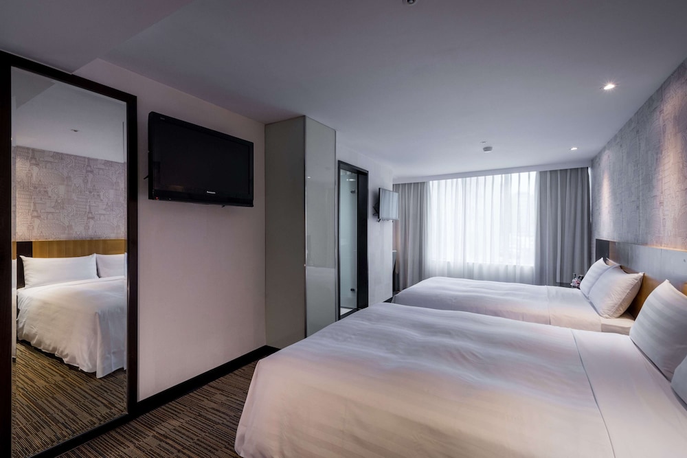 Quadruple Room, 2 Double Beds photo 2