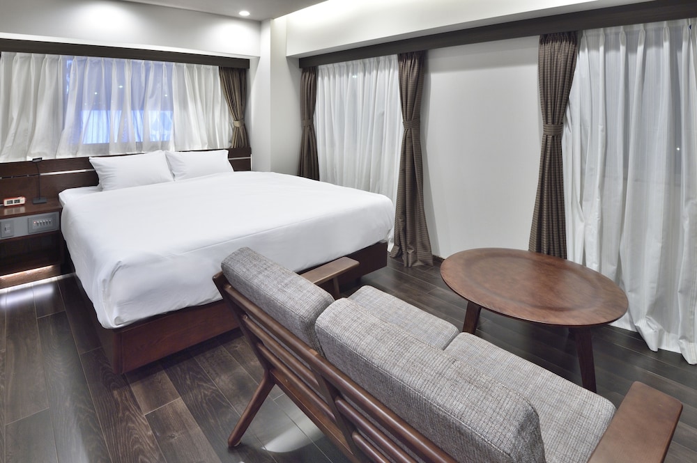 Enoshima Double Room (Park Side, 2nd Floor)