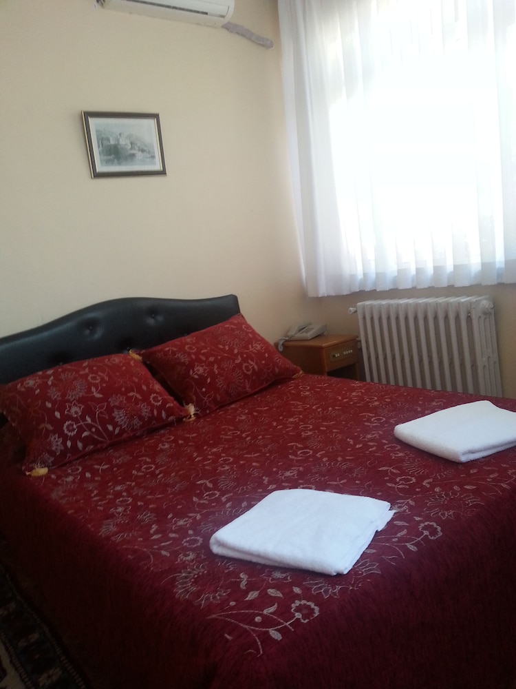 Standard Room photo 2