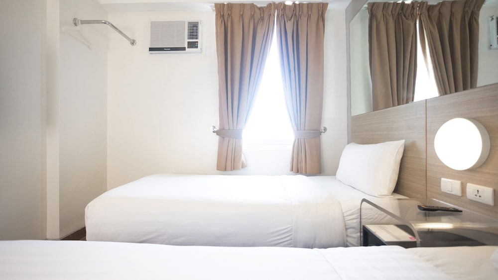 Twin Room - Photo 2