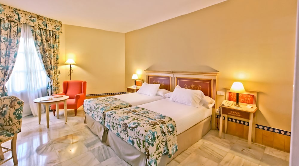 Standard Double Or Twin Room - Photo 3