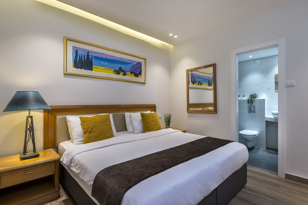 Comfort Triple Room photo 2
