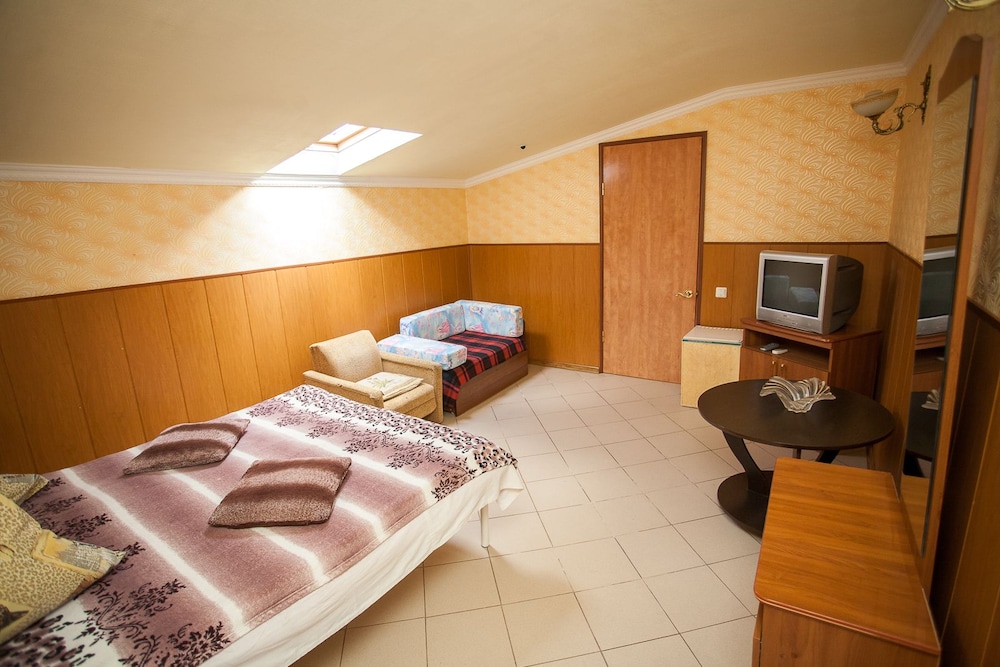 Quadruple Room, Balcony photo 2