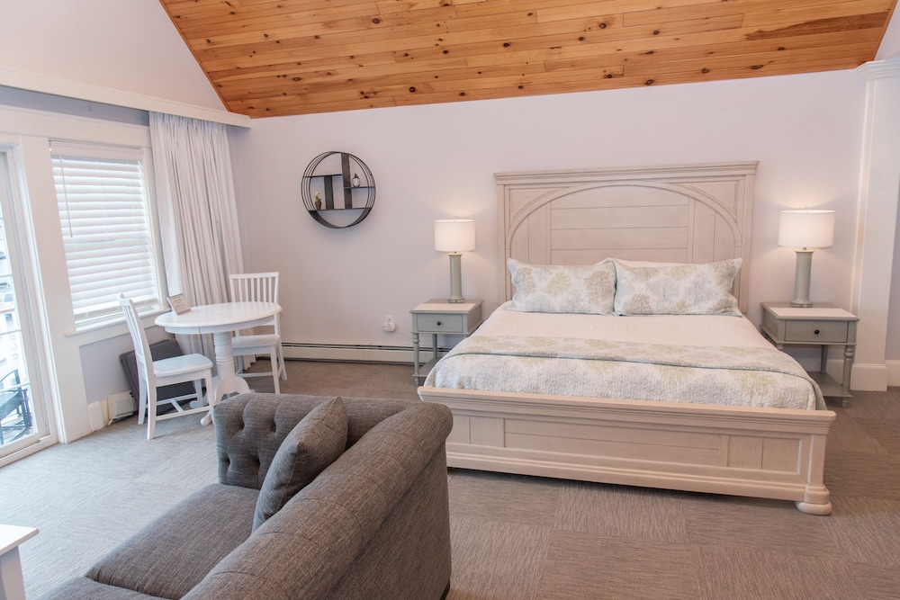 Great Diamond Island Suite photo 2