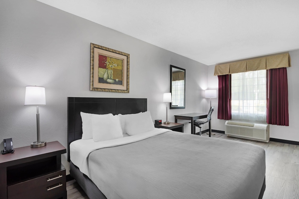 Room, 1 Queen Bed, Accessible, Non Smoking - Photo 4