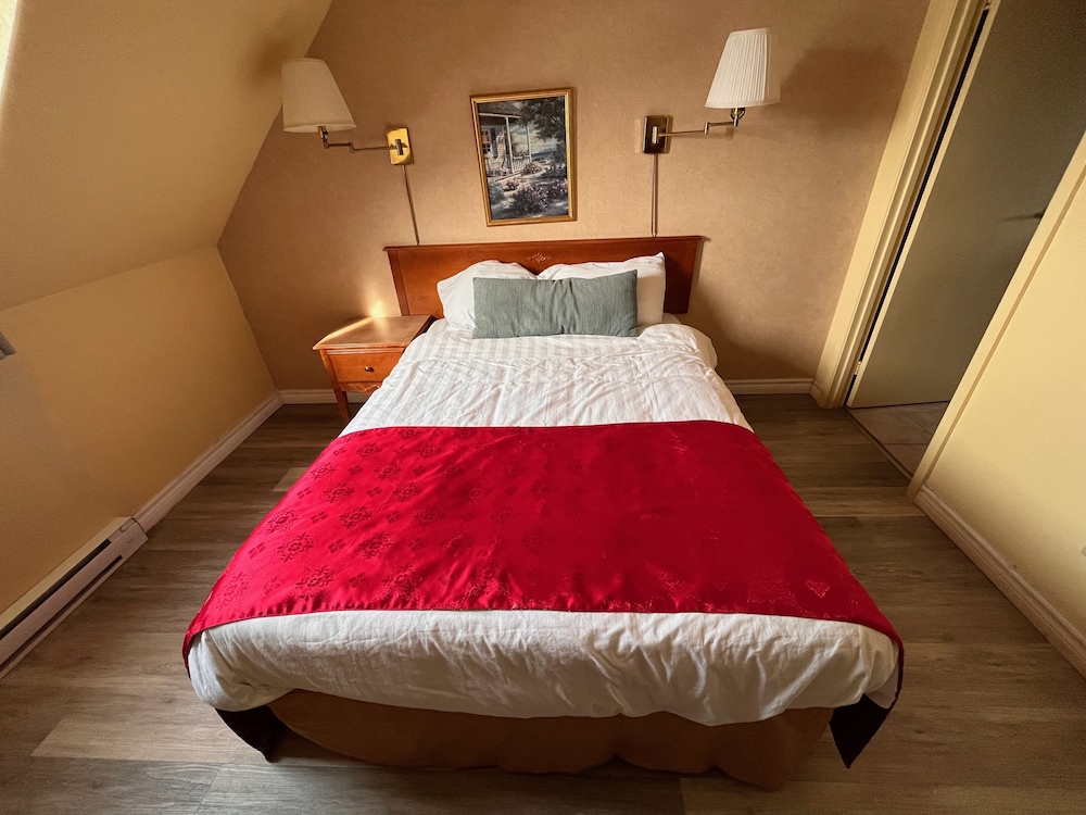 Basic Double Room, 1 Double Bed photo 2