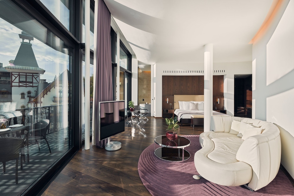 Golf Suite, 170 m2, Panoramic View, Butler, Spa Access (12 years+) - Photo 3