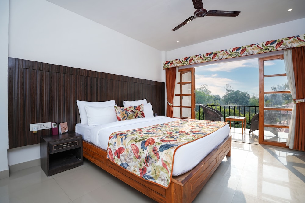 Suite with Balcony - Photo 6