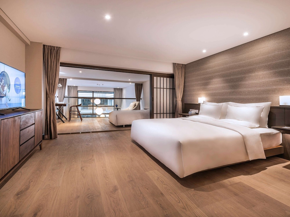 Deluxe Suite, Multiple Beds