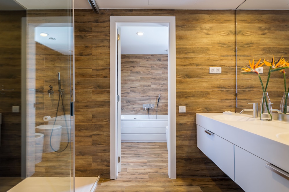 Suite (Atico Suite with Jacuzzi) photo 2