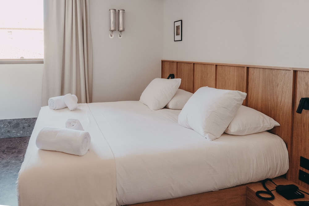 Standard Room - Photo 1
