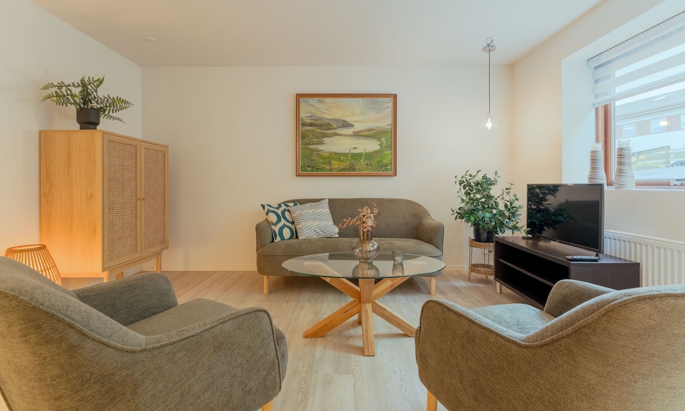 Apartment photo 1