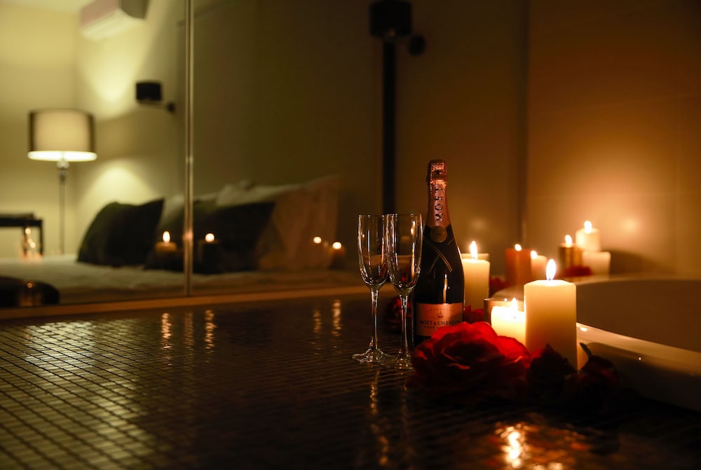 Luxury Suite, Bathtub (With Terrace)