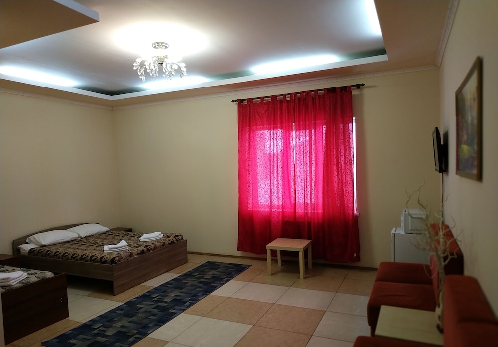 Family Room (2 Rooms) photo 1