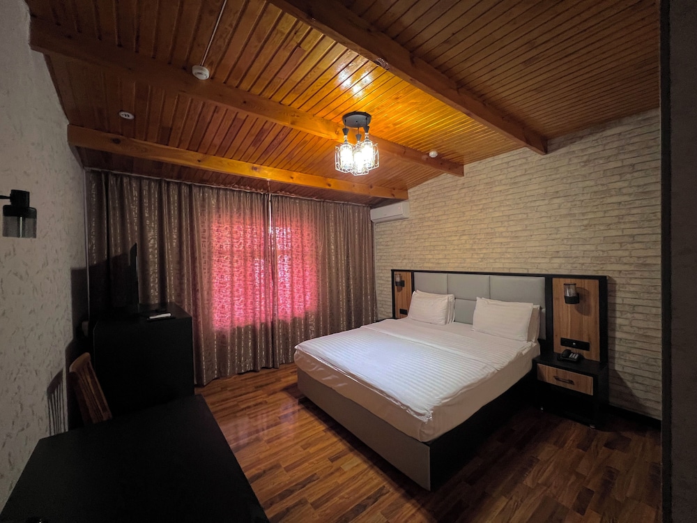 Standard Double Room, 1 Double Bed photo 2