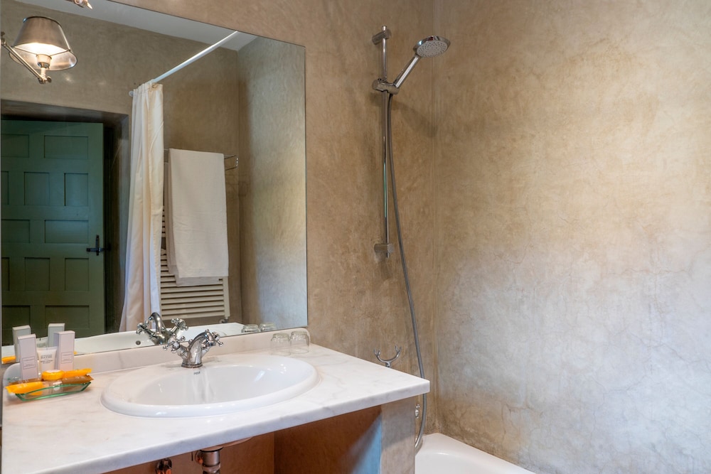 Luxury Quadruple Room, Connecting Rooms - Photo 10