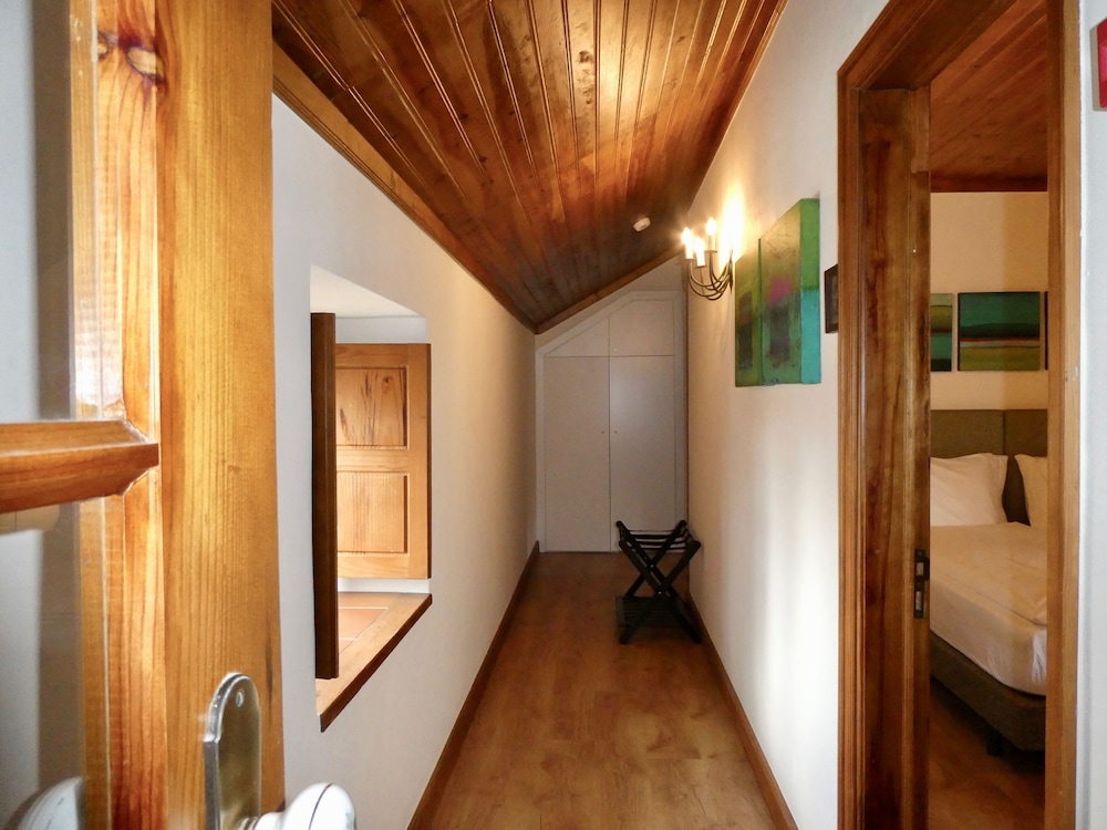Duplex, 2 Bedrooms photo 2